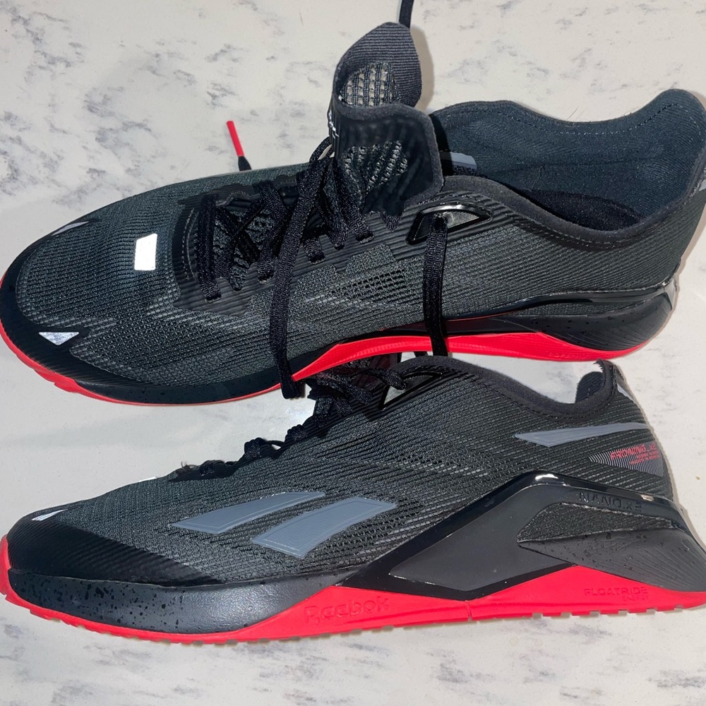 Reebok Nano Froning. Black/Red. Men’s size 10.5. Never worn, amazing condition